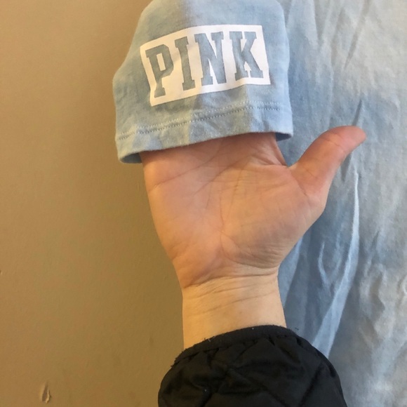 Vs Pink Crop Top - Picture 4 of 4